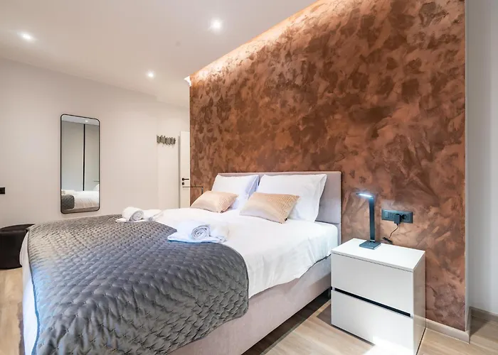 Apartament At 4 & Split