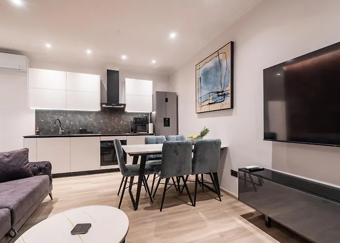 At 4 & Apartament *