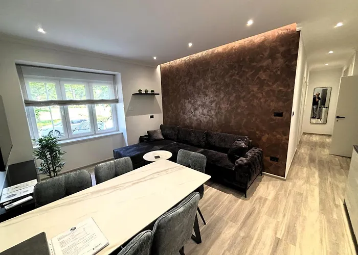 At 4 & Apartament Split