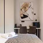 At 4 & Apartment Split