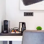 Apartment At 4 & *
