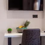 At 4 & Apartment Split